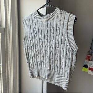 Forever 21 Light Gray Cable Knit Sleeveless Sweater Vest